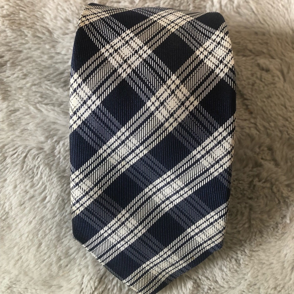 Charles Tyrwitt silk tie